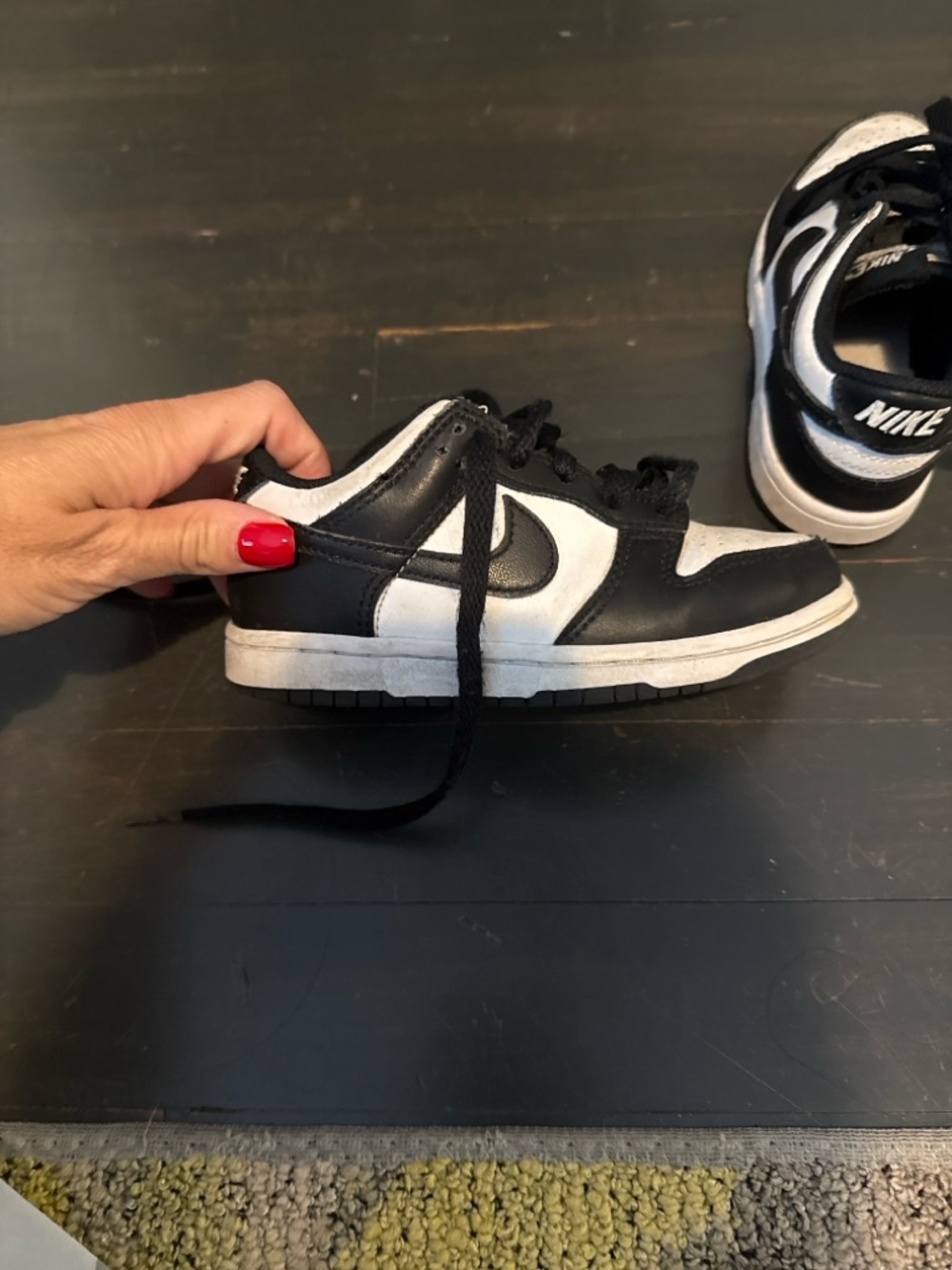 Nike Kids Black & White Low-Top Sneakers (Dunk Style) size 10.5Y